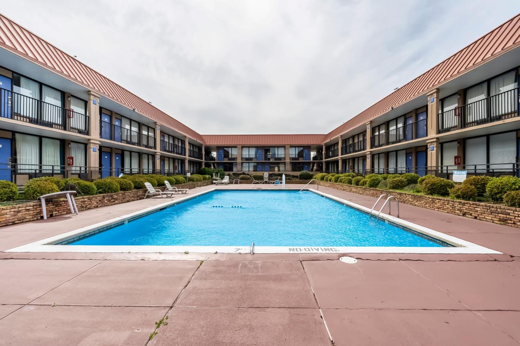 Oyo Hotel Bossier City La - Red River Exterior foto